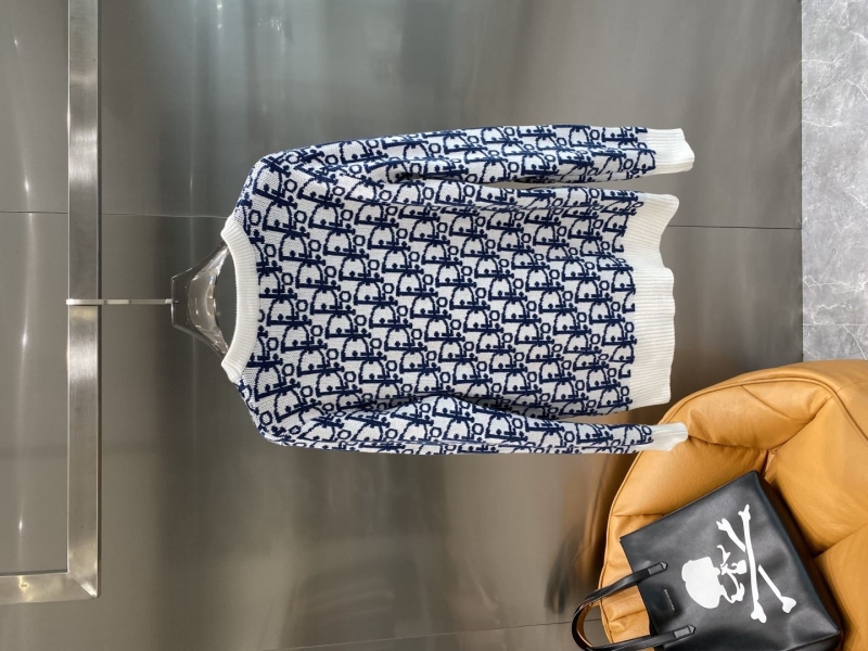 chr1st1an D10r sweaters